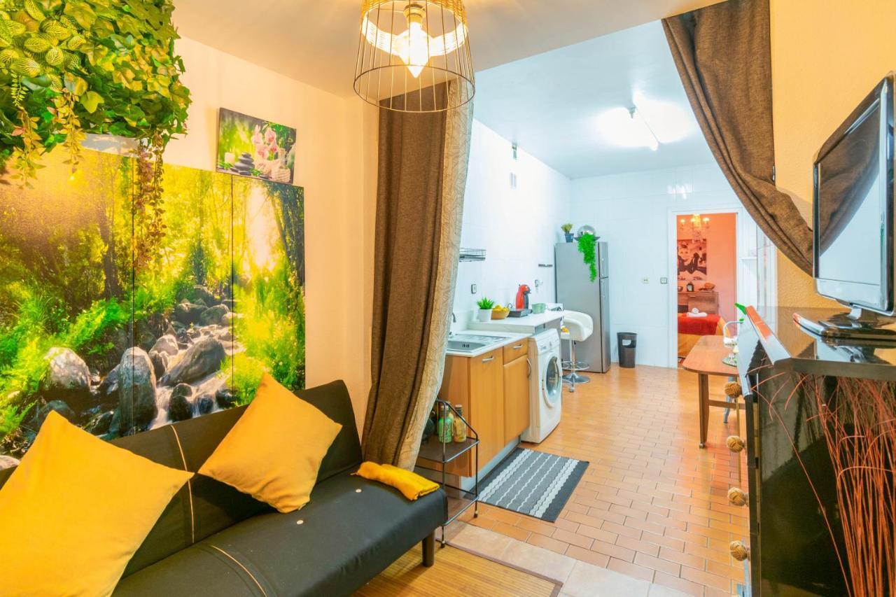 Acogedor Apartamento En El Corazon De Pamplona Exterior foto